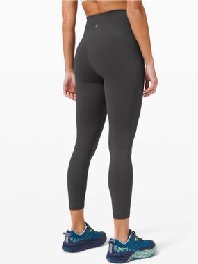 Lululemon Wunder Train Sz 6 in Graphite Grey